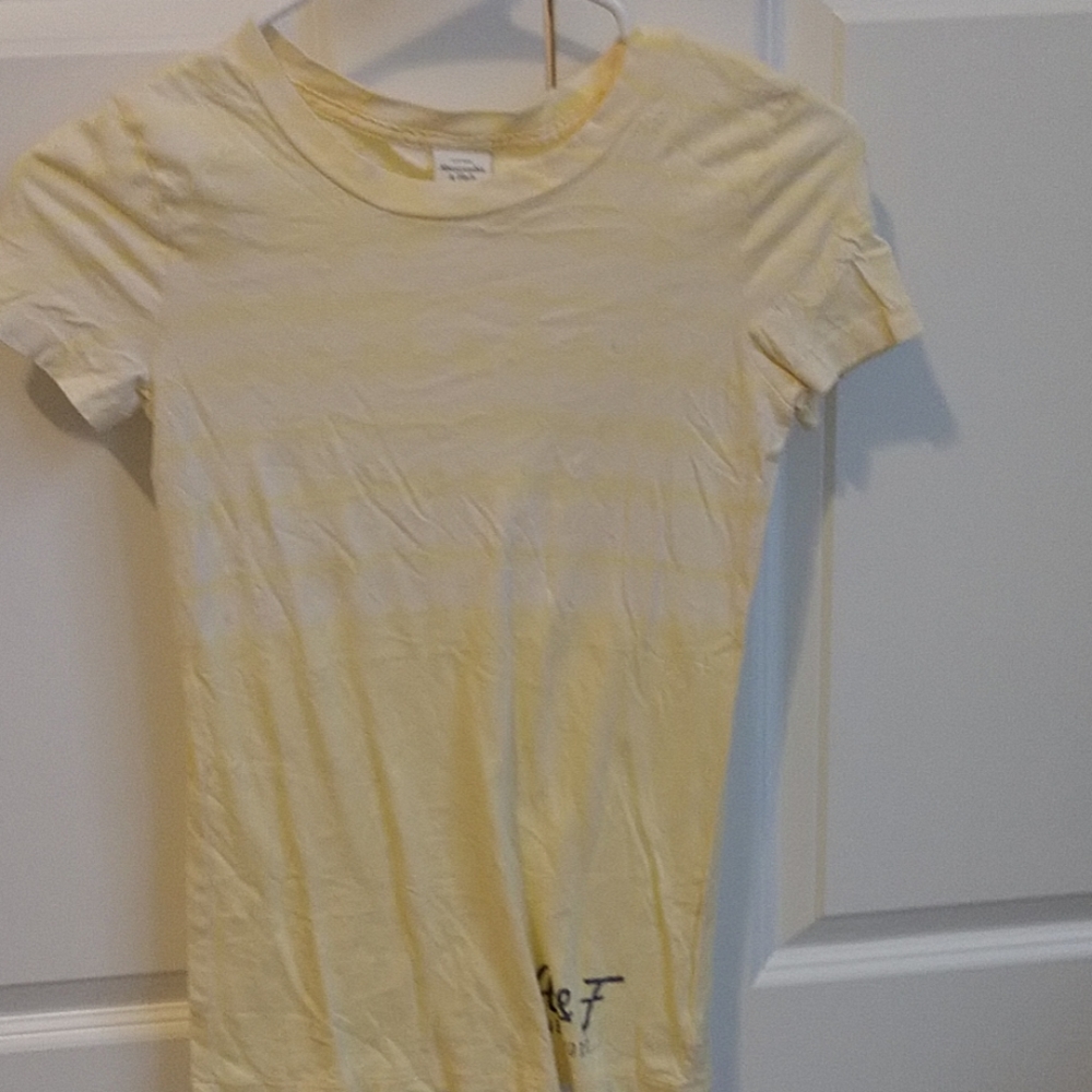 Abercrombie t shirt